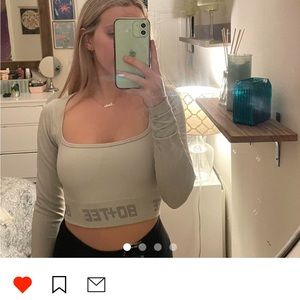 Bo + Tee workout long sleeve top